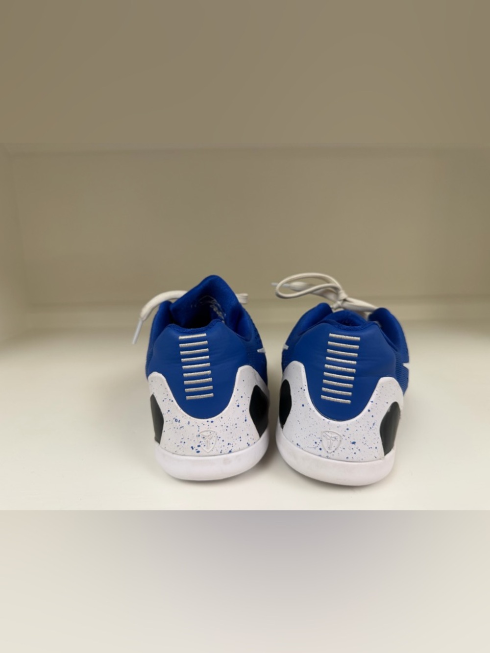 Nike Kids Blue and White Kobe Basketball shoes - Picture 3 of 6